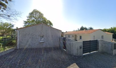 TOM AUTO 17, Carrossier à Vénérand