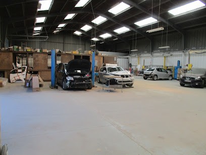 Car 35 Fougères - Centre Auto Renovation (Garage), Carrossier à Lécousse