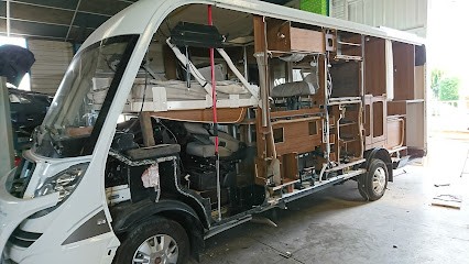 Carrosserie Large Fabien, Carrossier à Saintes