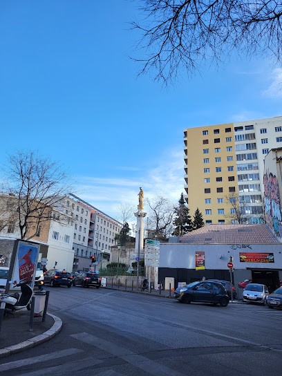 carrosserie de héros, Carrossier à Marseille 01