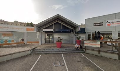 Gabon Automobiles, Carrossier à Saint-Genis-Laval