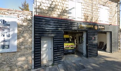 2CM, Carrossier à Marseille 12