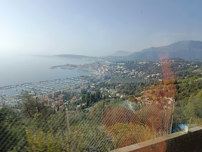 Carrosserie Les Deux Cousins, Carrossier à Menton