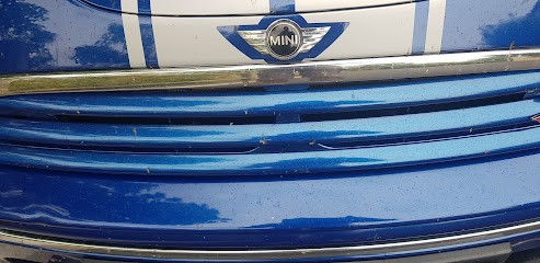 Carrosserie-Peinture Sicre, Carrossier à La Digne-d'Amont