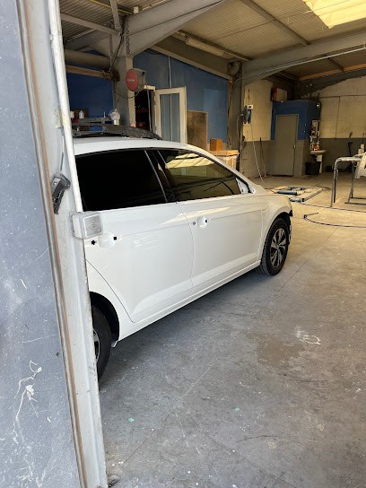 BB AUTO, Carrossier à Paris 08