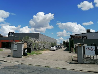 CMT Autos, Carrossier à Décines-Charpieu