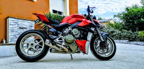 ZeCarrossery Fréjus / Roquebrune-sur-Argens - Carrosserie Guérin, Carrossier à Roquebrune-sur-Argens