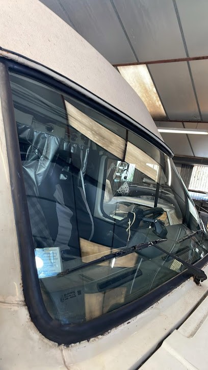 carrosserie charvet, Carrossier aux Aix-d'Angillon