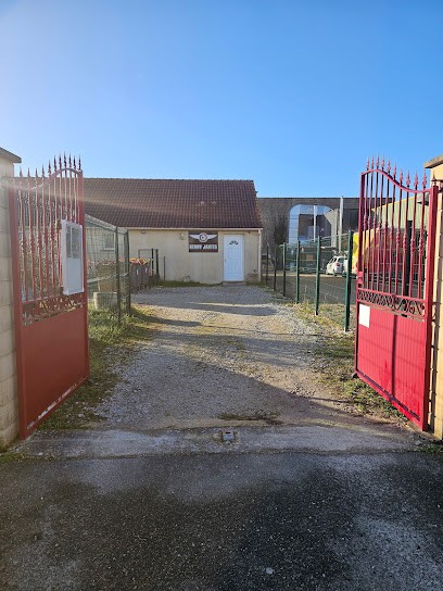 Renov Jantes 28, Carrossier à Vernouillet