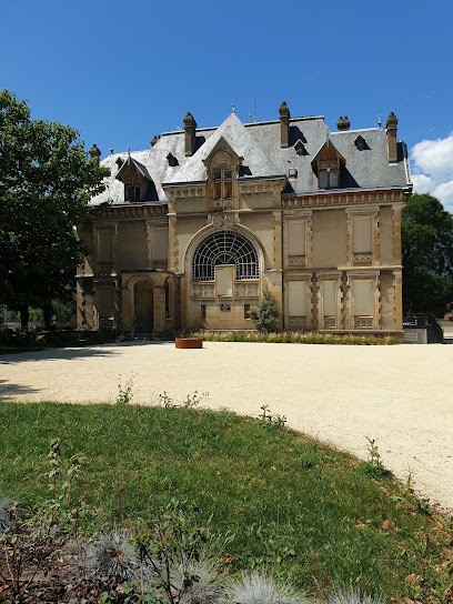 Garage Yahiaoui, Carrossier à Domène