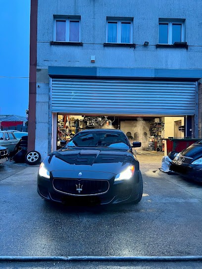 Garage Jorge, Carrossier à La Queue-en-Brie