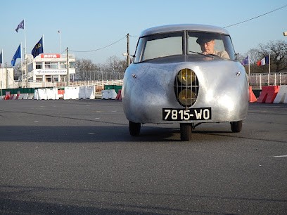 Faster, Carrossier à Plaisir
