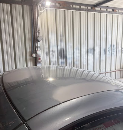 Rm Carrosserie 30, Carrossier à Bernis