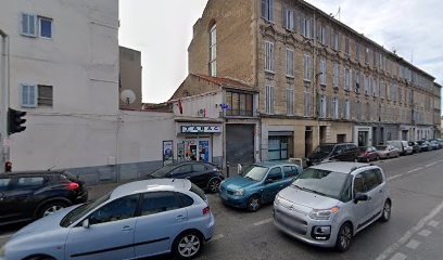 Gulen Murat, Carrossier à Marseille 15