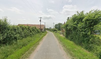 Sarl Station Pneu Pneus, Carrossier à Sancoins