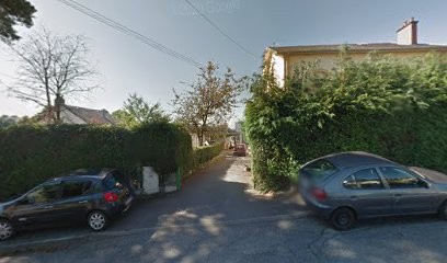 Lago Manuel, Carrossier à Ussel