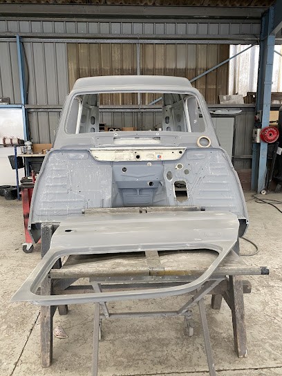 AD Carrosserie YVINEC GARAGE NICOLAS, Carrossier à Landerneau